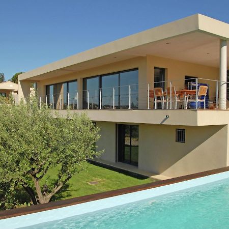 Upbeat Villa In Rochefort-Du-Gard With Private Pool Bilik gambar